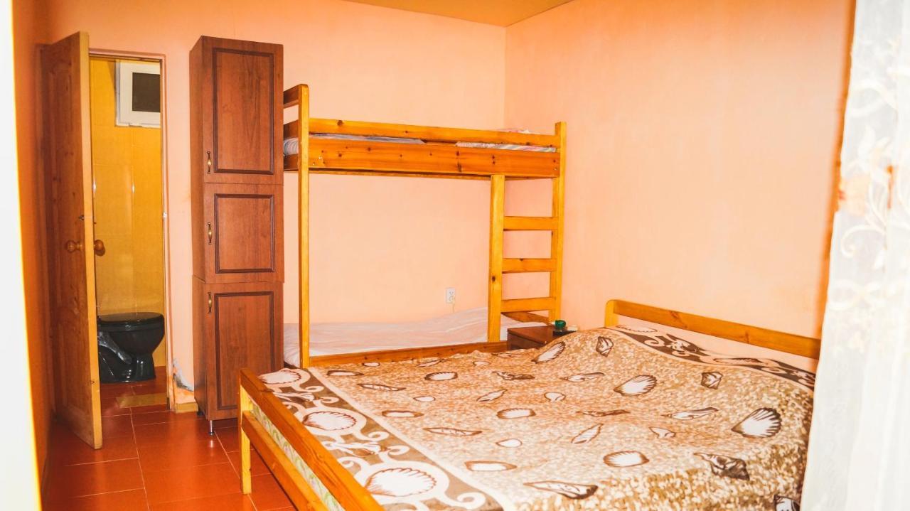 Гостевой Дом Ирина Hotel Сухуми Екстериор снимка